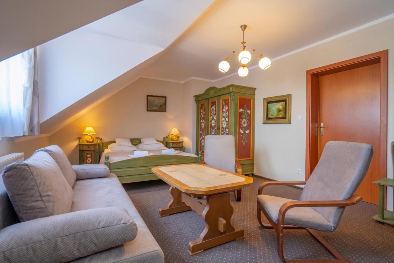 Hotel Diament 2*